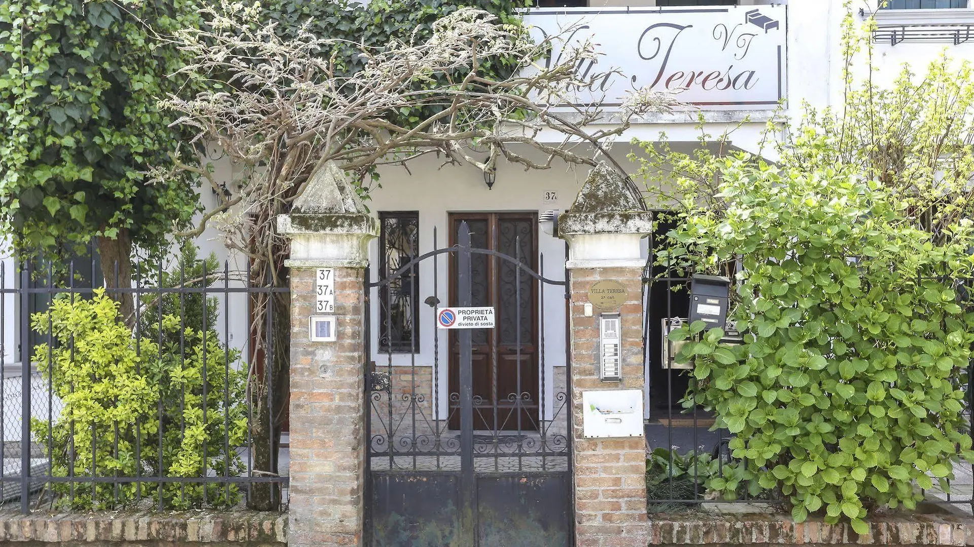 Villa Teresa Mestre 2*,  Italy